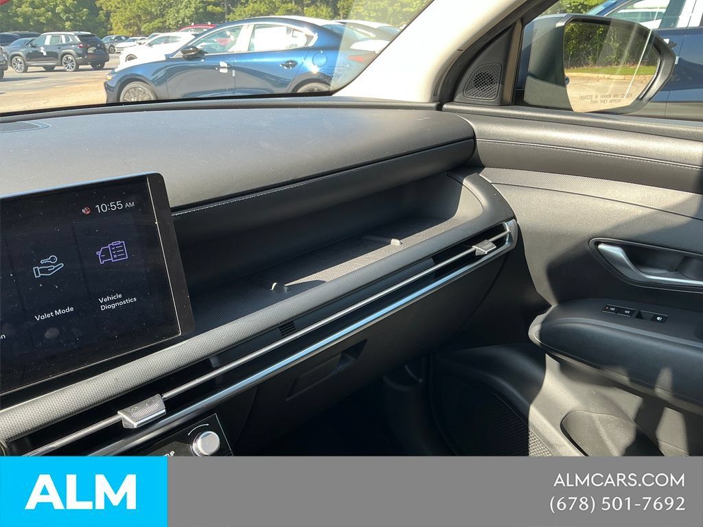 Used 2025 Hyundai Tucson SEL FWD image 16
