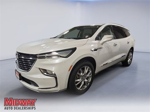 Used 2024 Buick Enclave Premium image 1