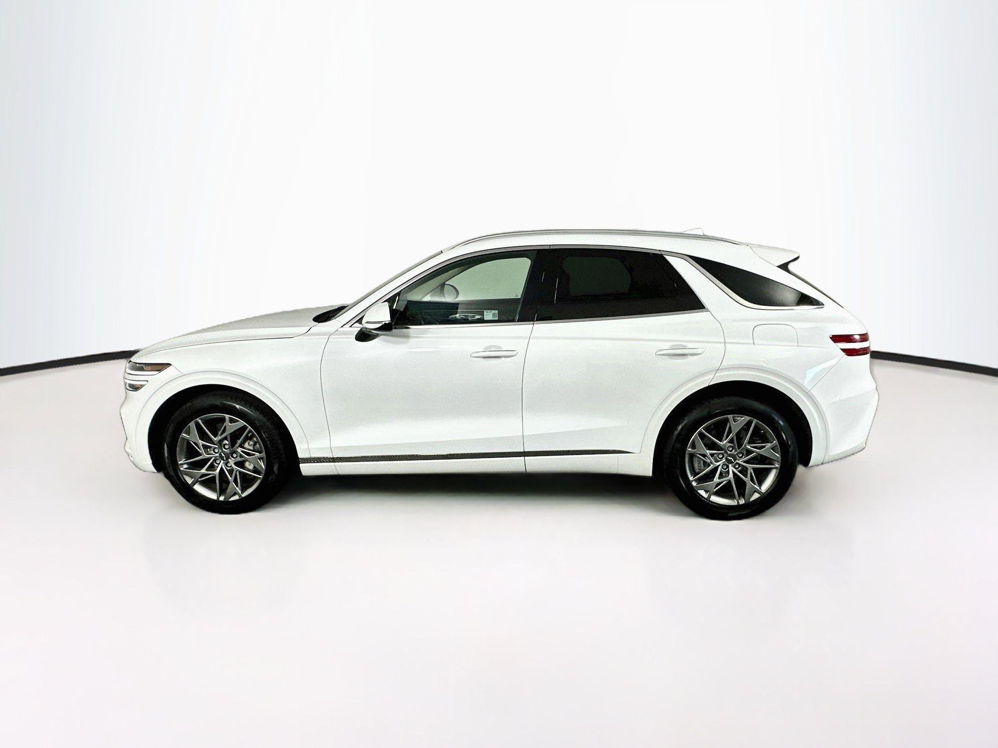Used 2025 Genesis GV70 2.5T AWD/4WD image 4