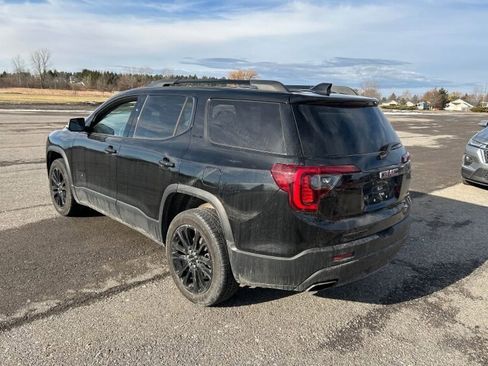 Used 2023 GMC Acadia SLE w/ Driver Convenience Package image 6