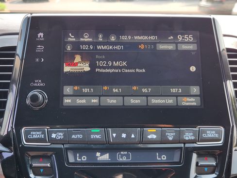 Certified 2021 Honda Odyssey Touring image 11