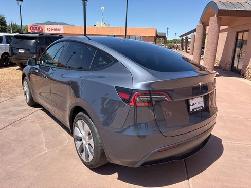 Used 2023 Tesla Model Y Long Range AWD/4WD image 7