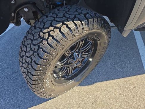 Used 2020 GMC Sierra 3500 Denali w/ Denali Ultimate Package image 27