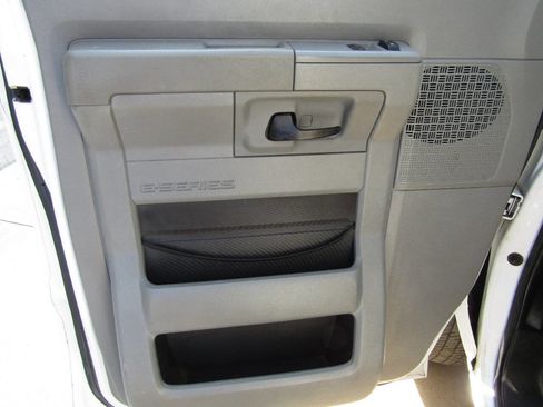 Used 2013 Ford E-250 and Econoline 250 w/ PWR Group image 15