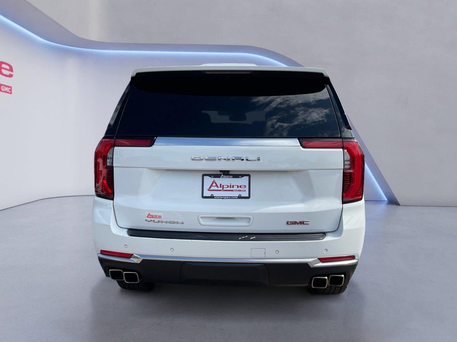 Certified 2025 GMC Yukon Denali AWD/4WD image 4