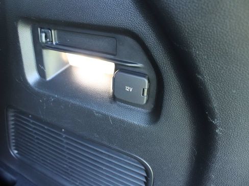 Used 2021 Ford Explorer XLT w/ Equipment Group 202A AWD/4WD image 13