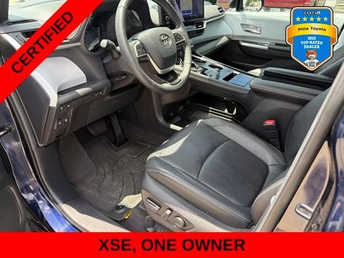 Certified 2025 Toyota Sienna XSE FWD image 18