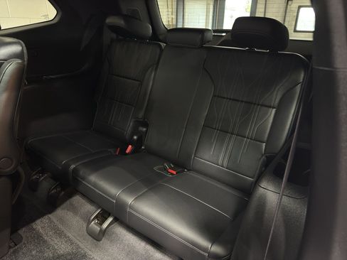 Used 2025 Buick Enclave Avenir w/ Trailering Package, 5000 lbs. AWD/4WD image 14