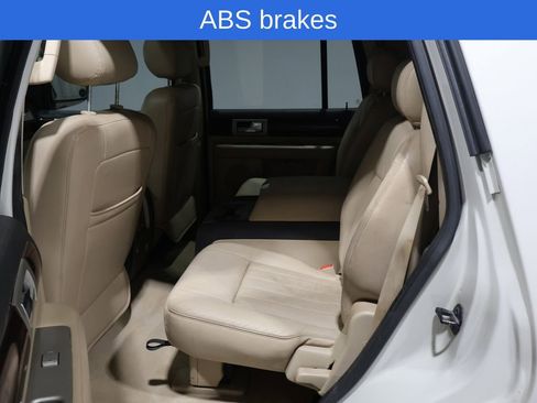 Used 2006 Lincoln Navigator Luxury image 6