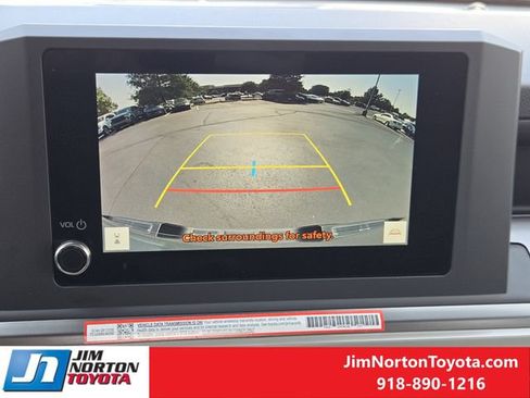 Used 2025 Toyota Tacoma SR5 AWD/4WD image 20
