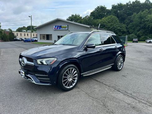Used 2021 Mercedes-Benz GLE 450 4MATIC image 1