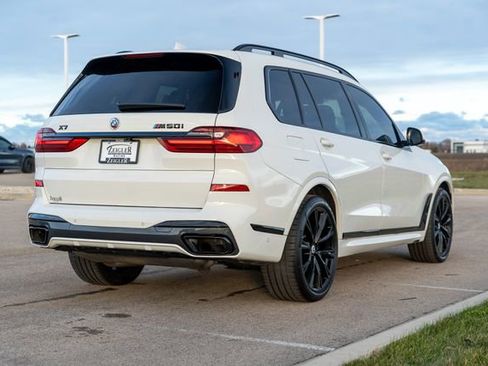 Used 2022 BMW X7 M50i w/ Dynamic Handling Package image 7