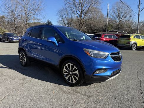 Used 2018 Buick Encore Essence image 4