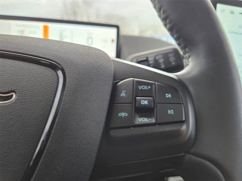 Used 2021 Ford Mustang Mach-E Premium image 17