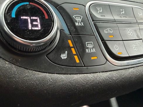 Used 2020 Chevrolet Malibu LT image 15