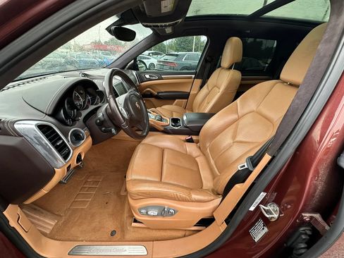 Used 2012 Porsche Cayenne Turbo AWD/4WD image 10