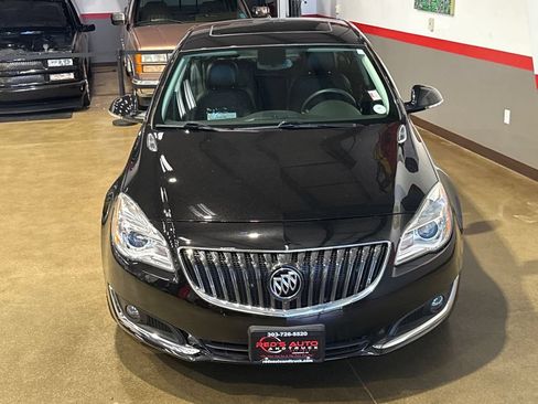 Used 2017 Buick Regal Sport Touring FWD image 11