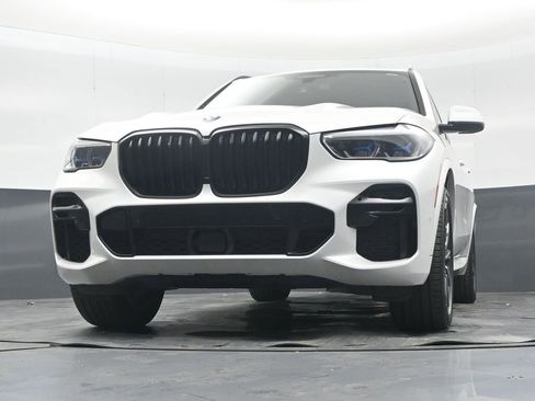 Used 2023 BMW X5 M50i w/ Executive Package AWD/4WD image 41