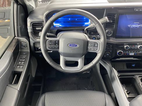 New 2025 Ford F250 Lariat w/ Lariat Ultimate Package image 13