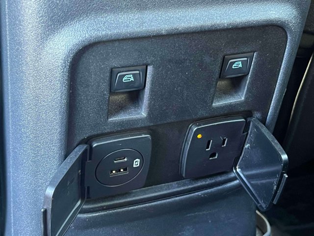 Used 2023 Ford Bronco Badlands AWD/4WD image 19