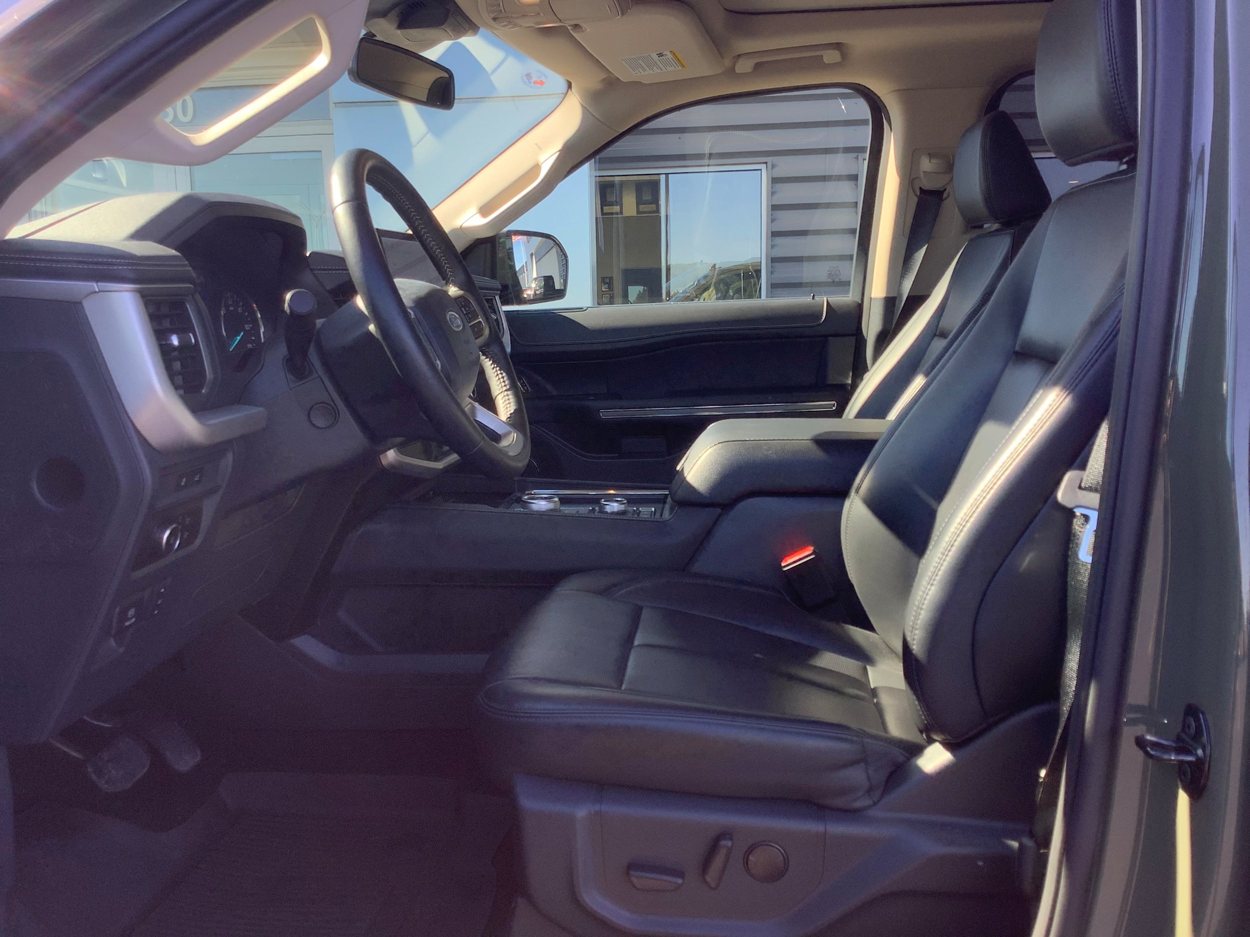 Used 2024 Ford Expedition Max XLT AWD/4WD image 9