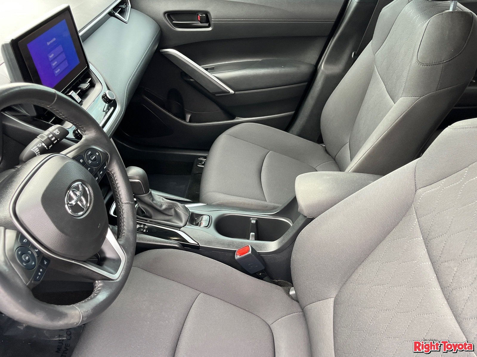 Certified 2024 Toyota Corolla Cross LE w/ Moonroof Package FWD image 21