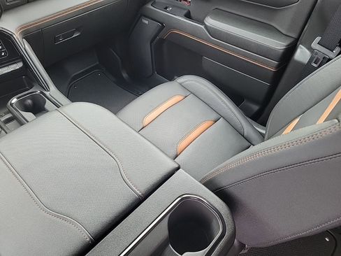 Used 2023 GMC Sierra 1500 AT4 w/ AT4 Preferred Package image 24