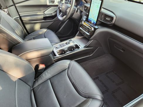 Used 2021 Ford Explorer ST w/ Equipment Group 401A image 15