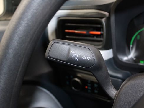 Used 2024 Ford Maverick XLT image 39