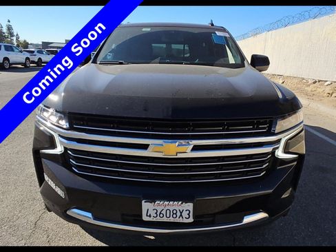 Used 2024 Chevrolet Suburban LT image 13