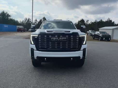 New 2026 GMC Sierra 2500 Denali Ultimate image 3