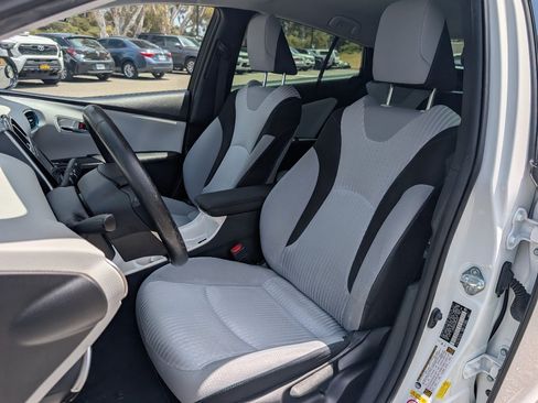Used 2017 Toyota Prius Prime Plus FWD image 2