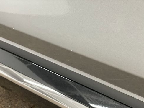 Used 2025 Chevrolet Equinox EV LT w/ Convenience Package image 30