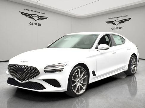 Used 2025 Genesis G70 2.5T RWD image 1