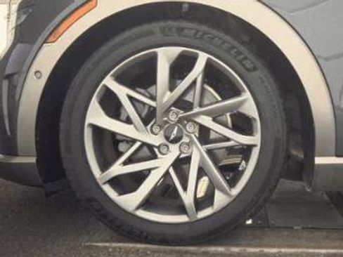 Used 2023 Genesis GV60 Advanced w/ Cargo Package image 26