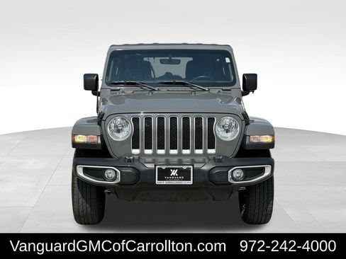 Used 2022 Jeep Wrangler Unlimited Sahara AWD/4WD image 3