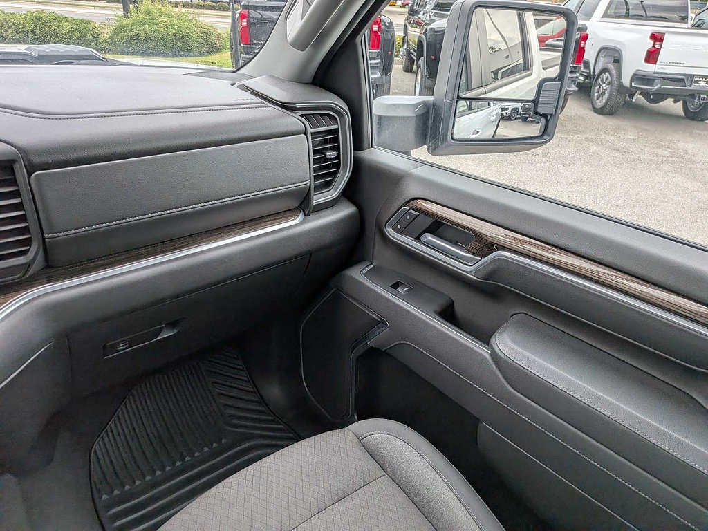 Certified 2025 Chevrolet Silverado 2500 LT w/ Convenience Package AWD/4WD image 43