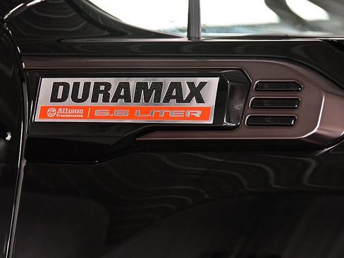 Used 2024 GMC Sierra 2500 AT4X image 10