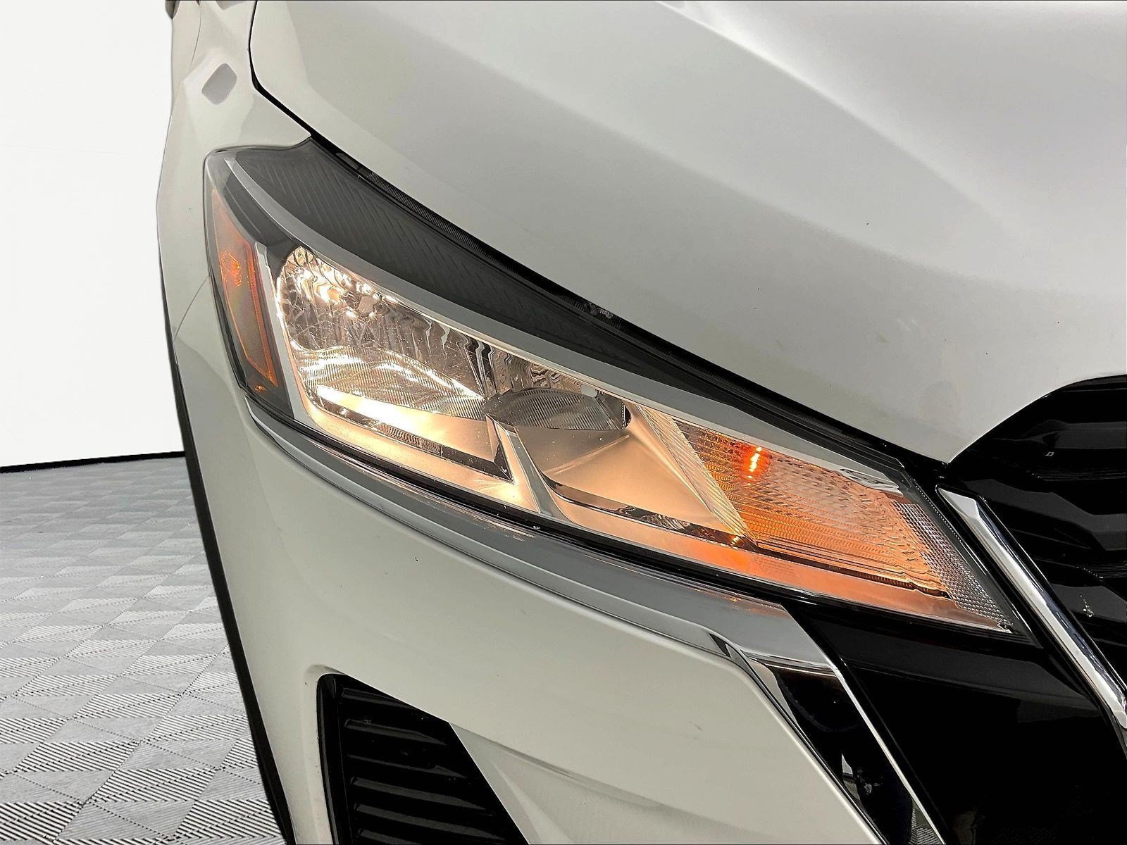 Used 2024 Nissan Kicks S FWD image 30