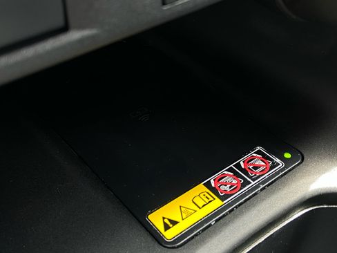 Used 2025 Toyota Grand Highlander AWD image 28
