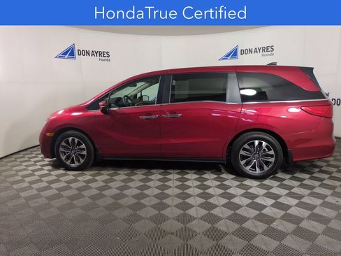 Certified 2024 Honda Odyssey EX-L image 2