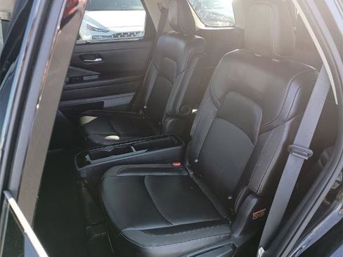 Certified 2024 Nissan Pathfinder SL w/ SL Premium Package image 29