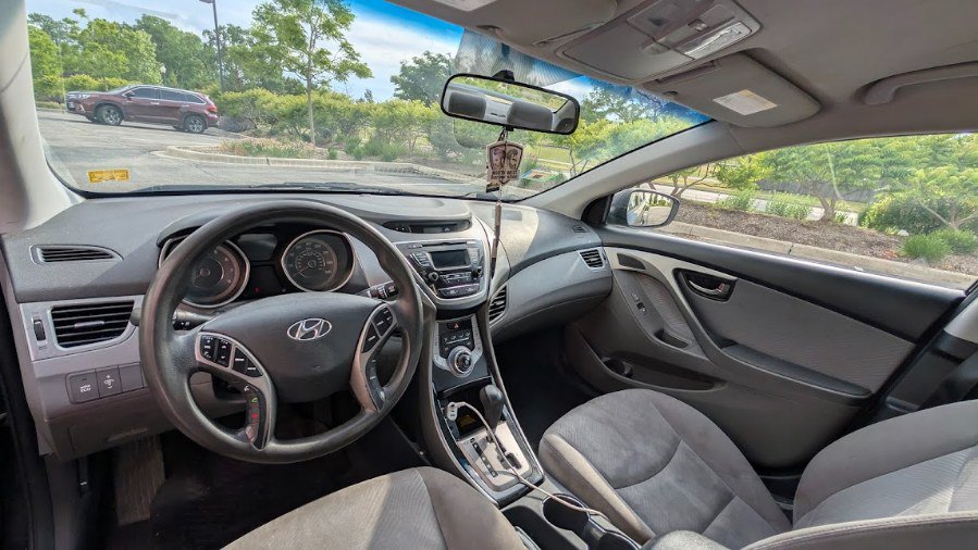 Used 2013 Hyundai Elantra GLS w/ Preferred Pkg FWD image 17