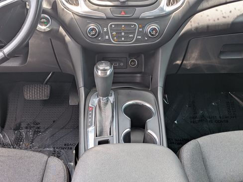 Used 2020 Chevrolet Equinox LT AWD/4WD image 21