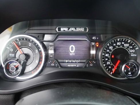 Used 2021 RAM 2500 Big Horn w/ Level B Equipment Group image 19