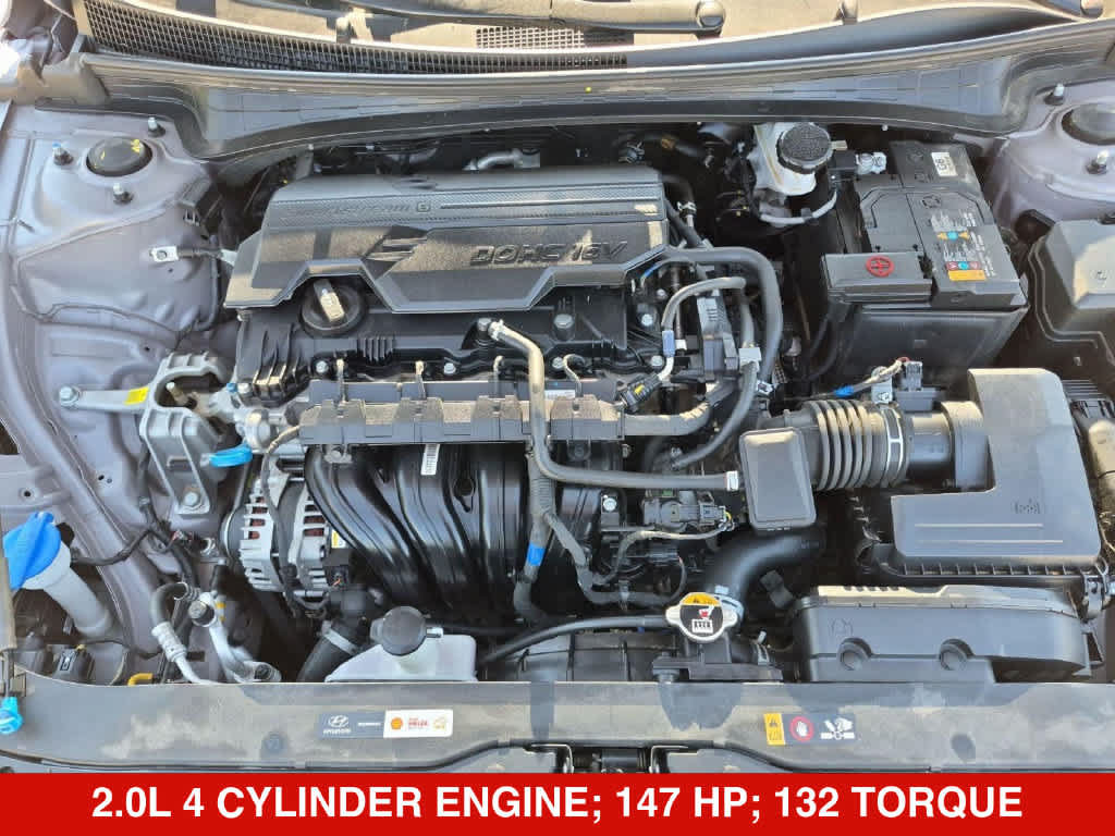Used 2025 Hyundai Elantra SEL FWD image 14