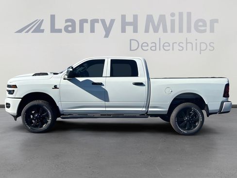 New 2026 RAM 2500 Tradesman AWD/4WD image 3