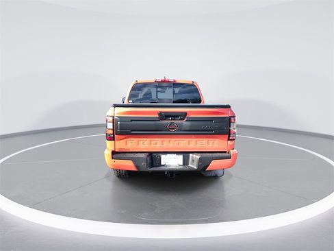 Used 2025 Nissan Frontier PRO-4X w/ Pro Convenience Package image 7