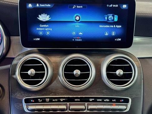 Used 2023 Mercedes-Benz GLC 300 4MATIC Coupe image 13