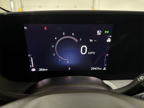 Used 2024 Buick Encore GX Avenir w/ Avenir Technology Package image 12